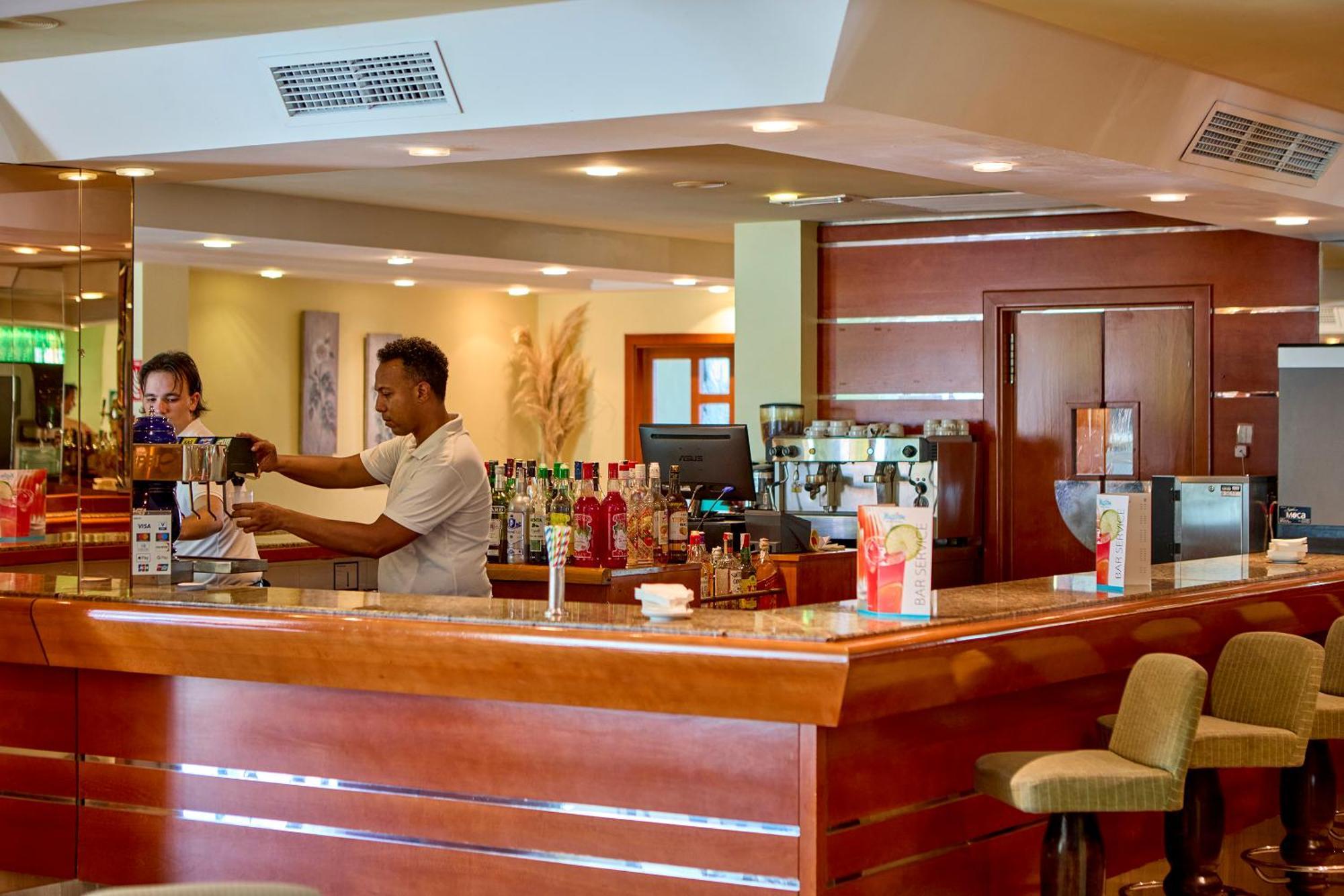 依鲁斯马库斯Spa酒店 坎皮卡福特 外观 照片